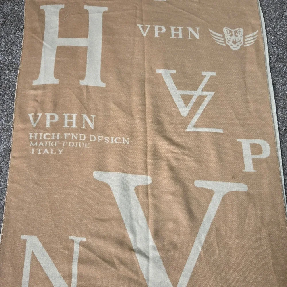 Maike Pojue Italy Scarf Camel Cream Logo Print‎ High End Design Wrap Scarf 25x72